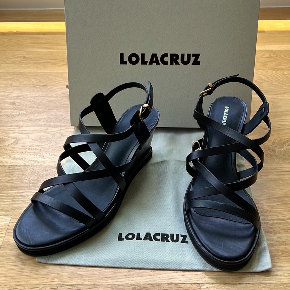 NIB Lola Cruz Wedge Sandals. Authentic! Black leather. Size 10. W/Box & Dust bag